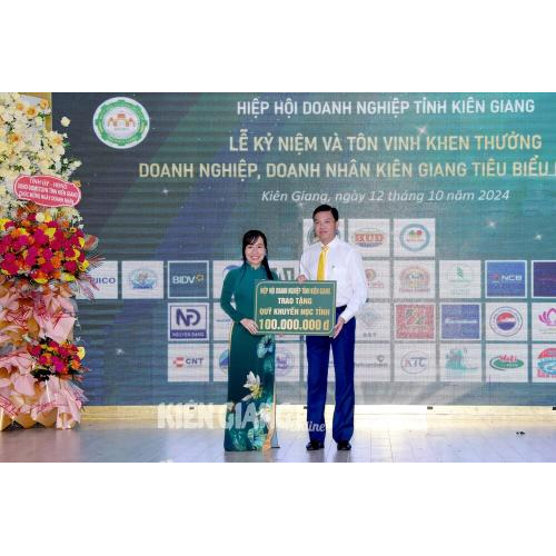 Hiền Nhân Group Đồng Hành Cùng Doanh Nghiệp Tại Lễ Kỷ Niệm Và Tôn Vinh Khen Thưởng Doanh Nghiệp, Doanh Nhân Kiên Giang Tiêu Biểu Năm 2024